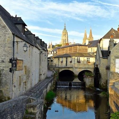 Maison De Ville Chaleureuse Au Coeur De Bayeux Bagian luar foto