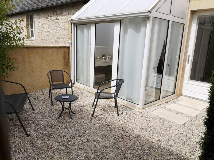 Maison De Ville Chaleureuse Au Coeur De Bayeux Bagian luar foto
